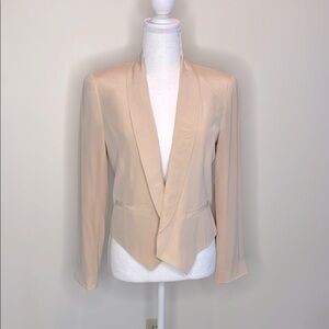 Rieley Elegant Pale Peach Women's Blazer. EUC